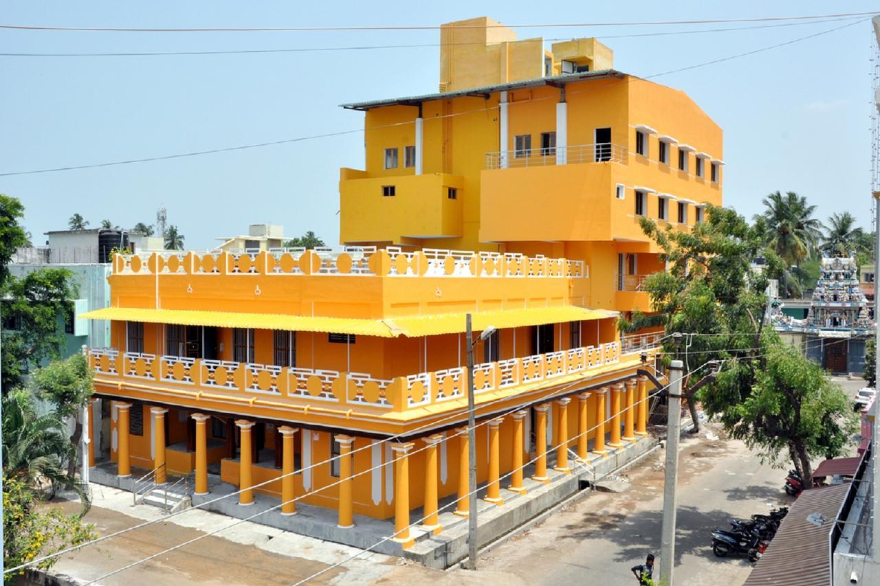 Hotel Anandhiram Heritage Karaikal Exteriör bild