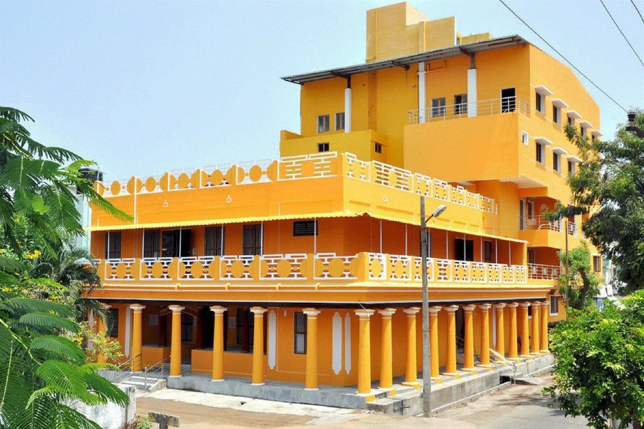 Hotel Anandhiram Heritage Karaikal Exteriör bild